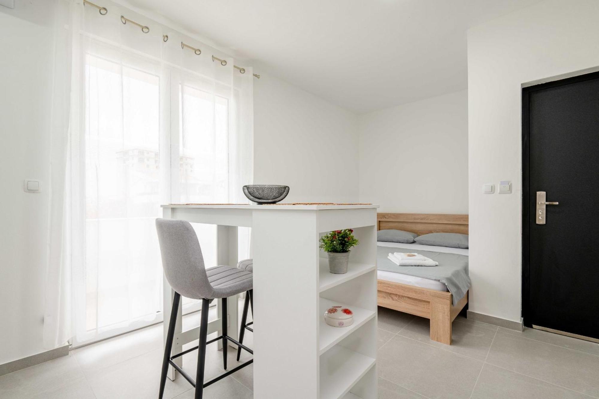 Apartments Milivojevic Bar Eksteriør bilde